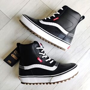 VANS NEW MTE Mid Standard Snow Boots